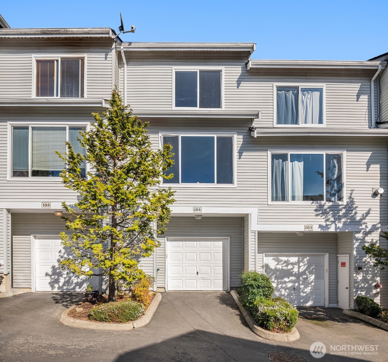 17421 1st Lane NE #104, Duvall, WA 98019