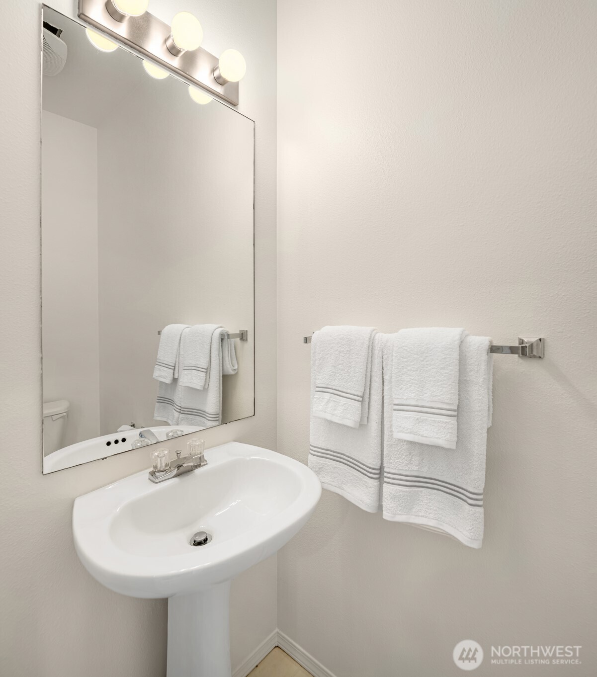 17421 1st Lane NE #104, Duvall, WA 98019