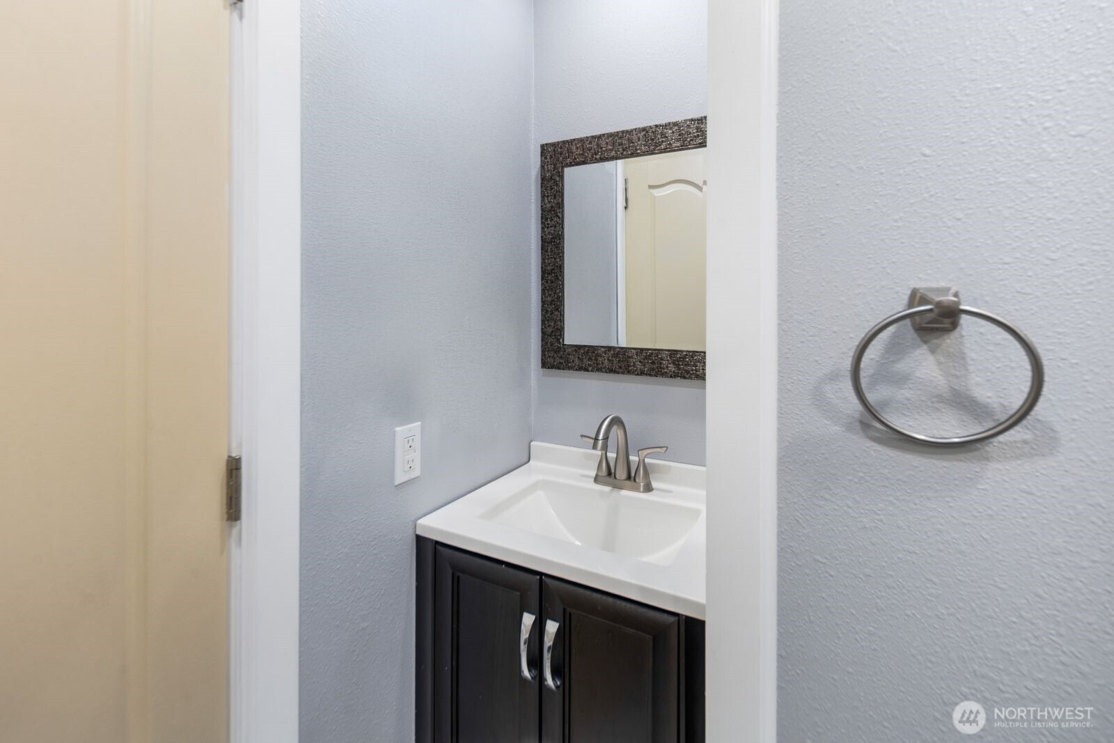 2120 Jones Avenue NE, Renton, WA 98056