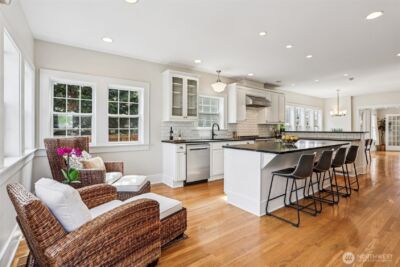 4726 Thackeray Place NE, Seattle, WA 98105 - Photo 13