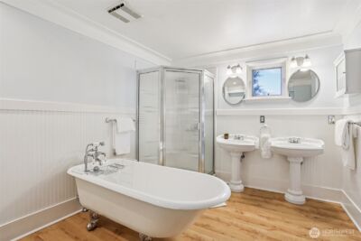 4726 Thackeray Place NE, Seattle, WA 98105 - Photo 19