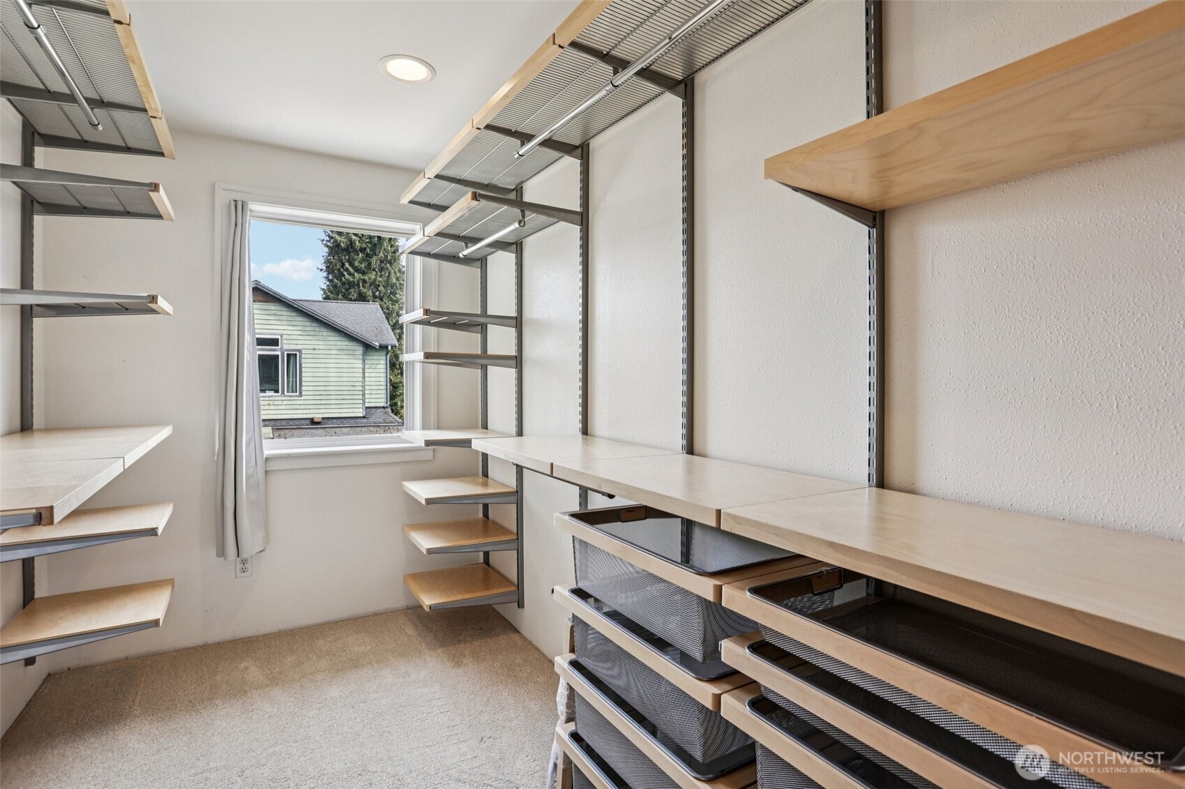 4726 Thackeray Place NE, Seattle, WA 98105