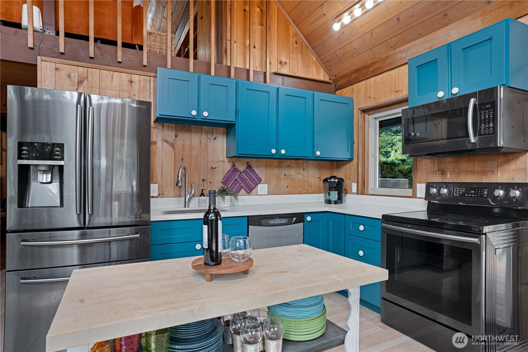 9940 Fairview Lake Road SW, Port Orchard, WA 98367