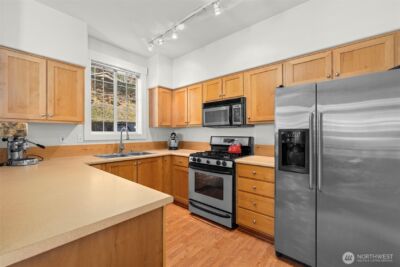 23120 SE Black Nugget Road #E1, Issaquah, WA 98029 - Photo 12