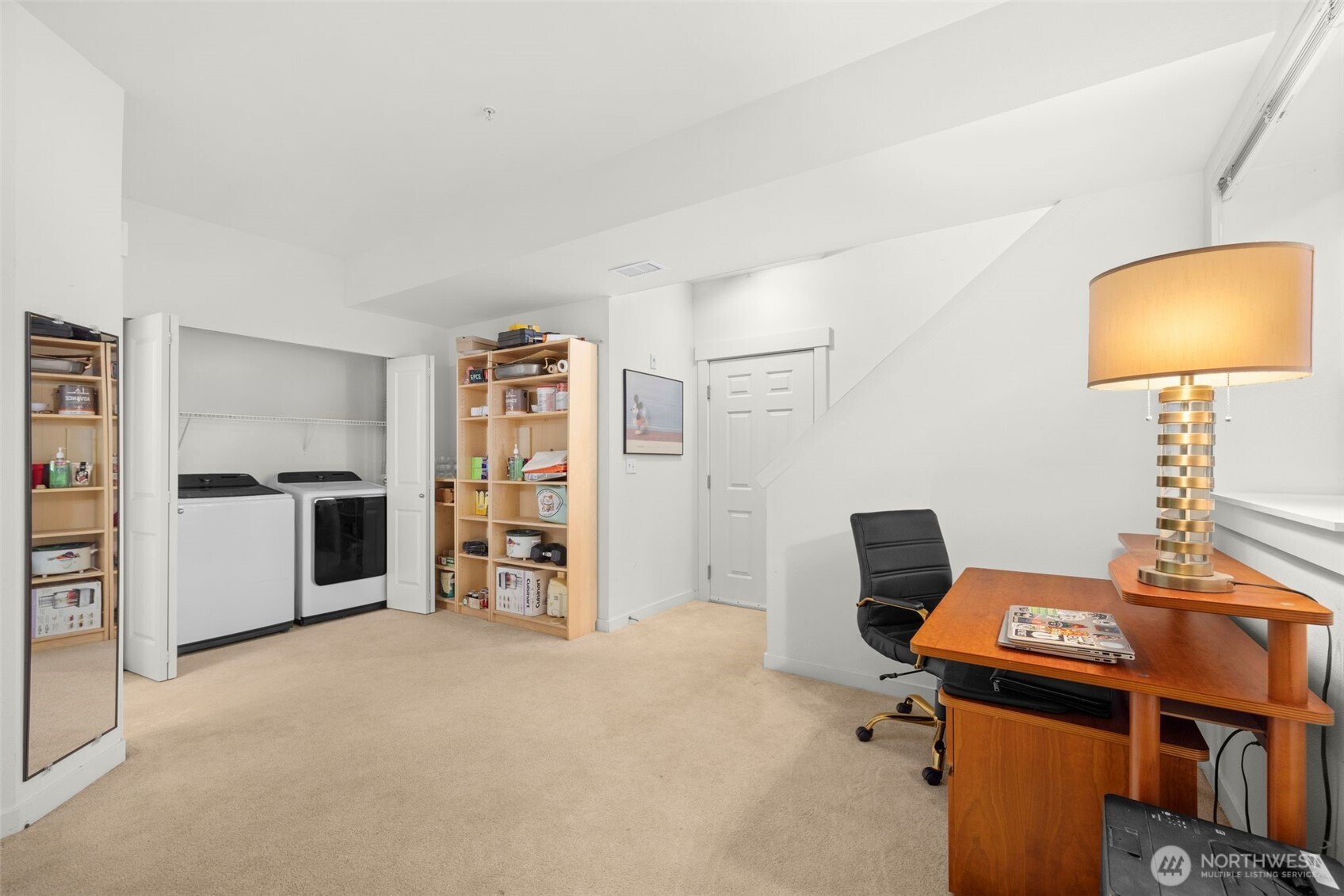 23120 SE Black Nugget Road #E1, Issaquah, WA 98029