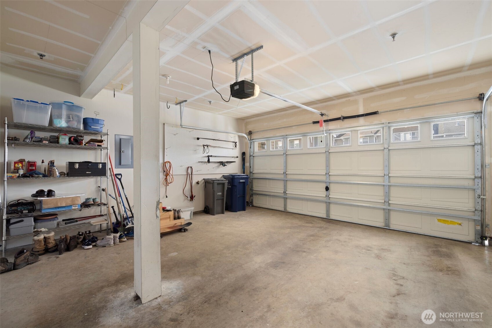 23120 SE Black Nugget Road #E1, Issaquah, WA 98029