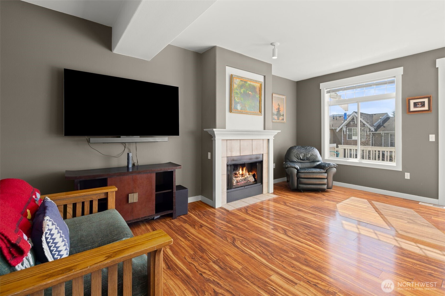 23120 SE Black Nugget Road #E1, Issaquah, WA 98029