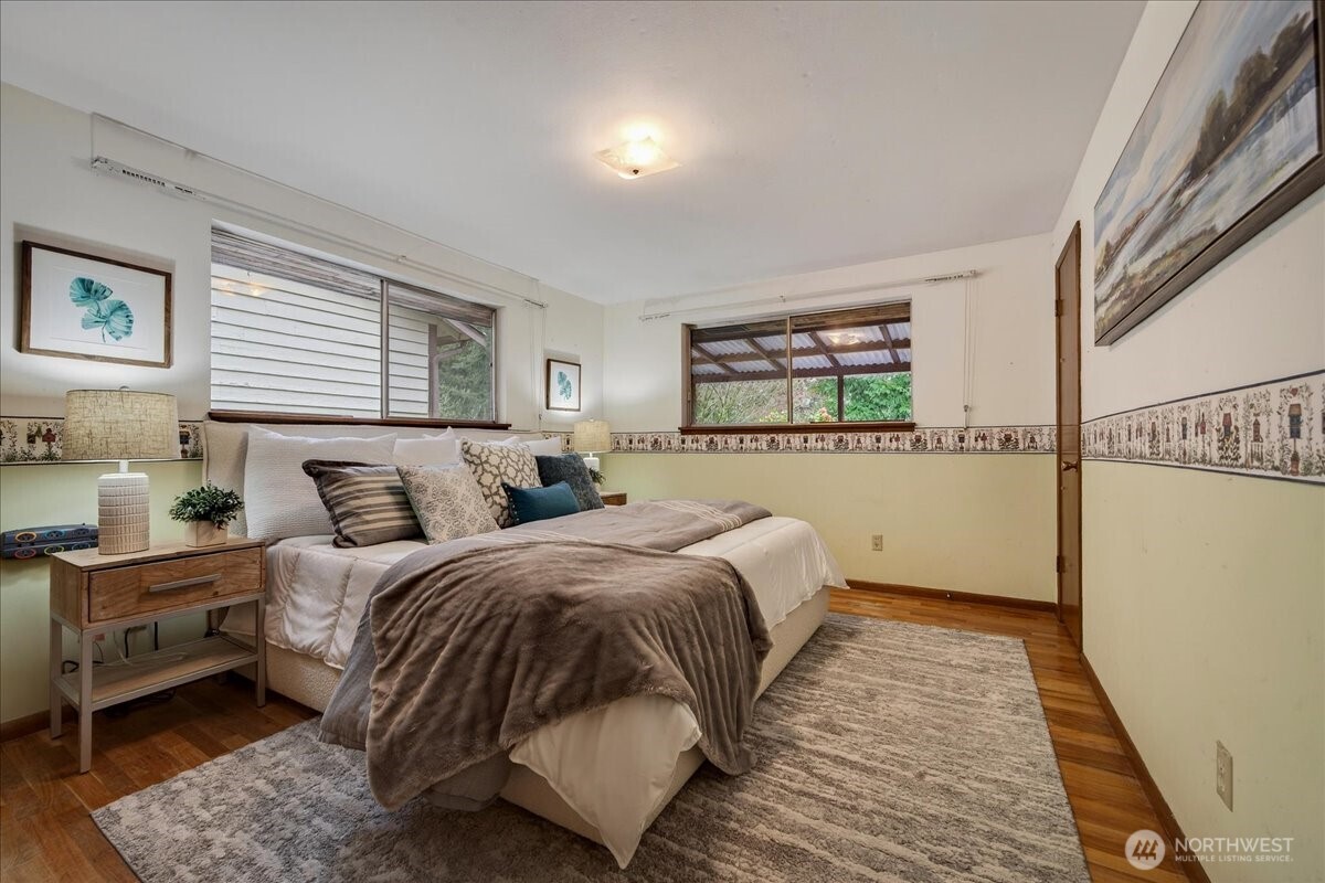 16008 10th Avenue NE, Shoreline, WA 98155
