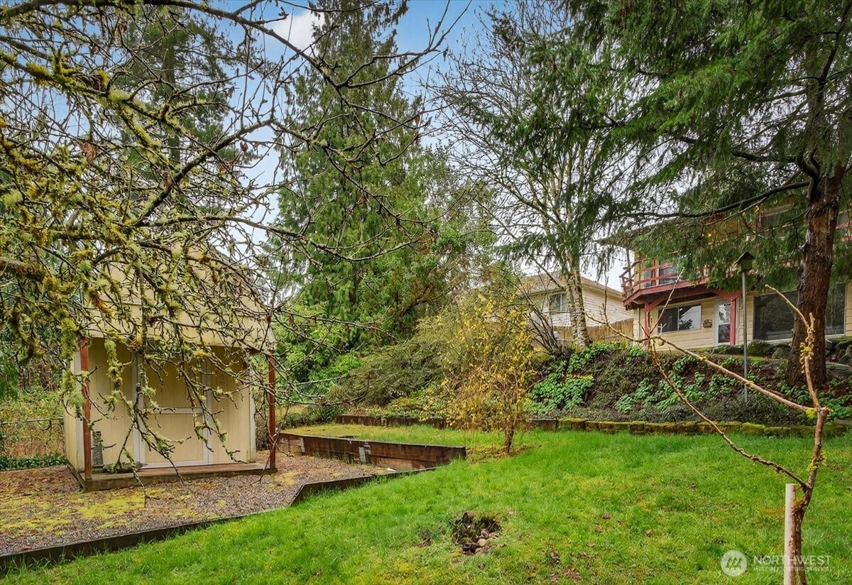 16008 10th Avenue NE, Shoreline, WA 98155