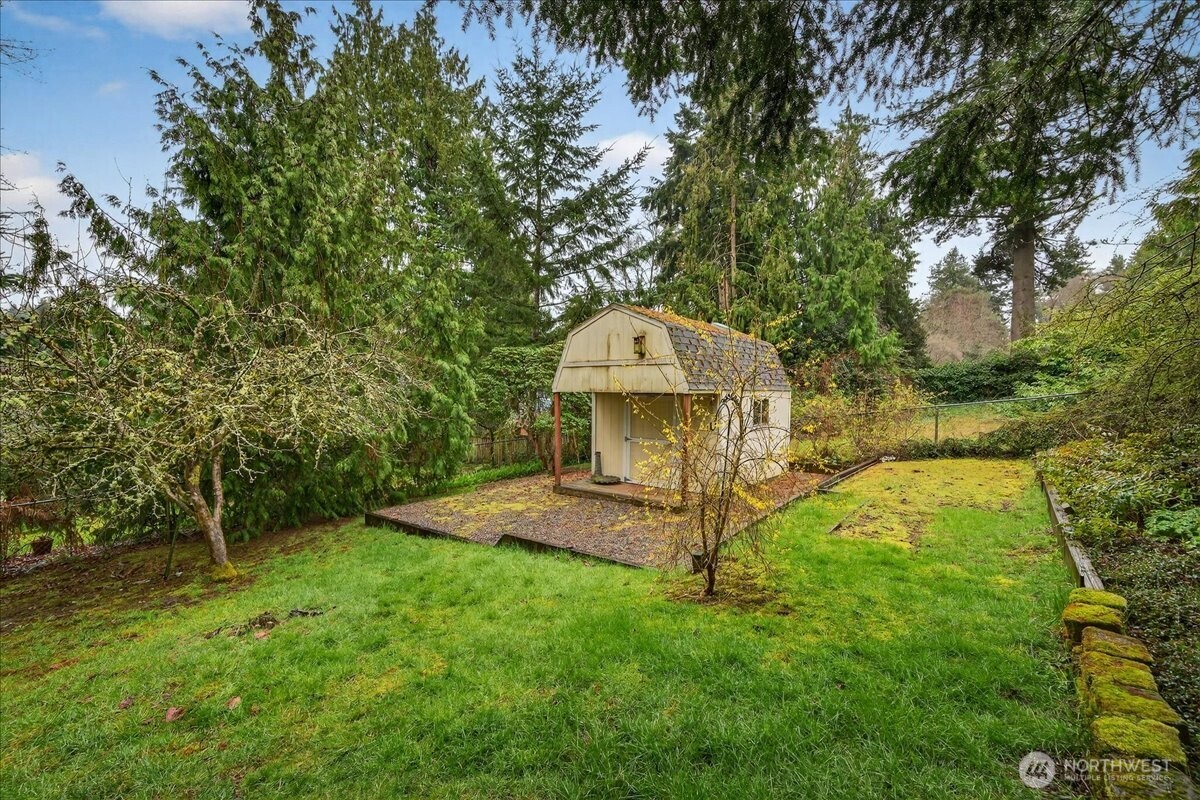 16008 10th Avenue NE, Shoreline, WA 98155