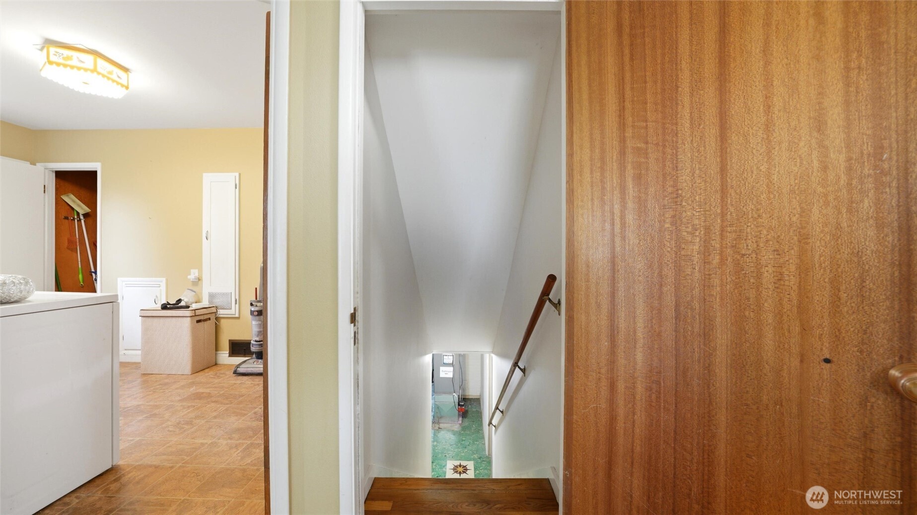 300 W Fifth Street , Waitsburg, WA 99361