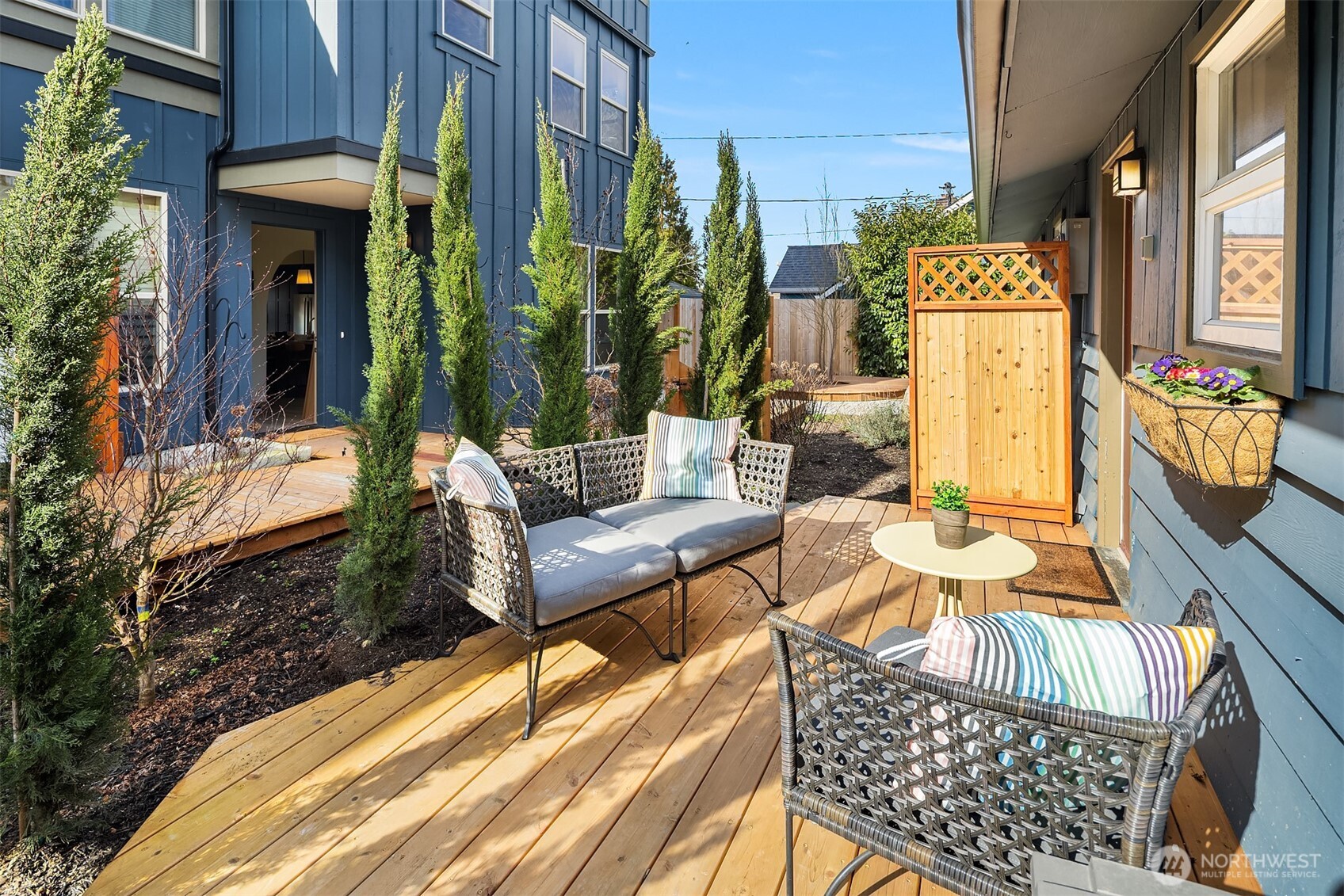 5035 25th Avenue SW, Seattle, WA 98106