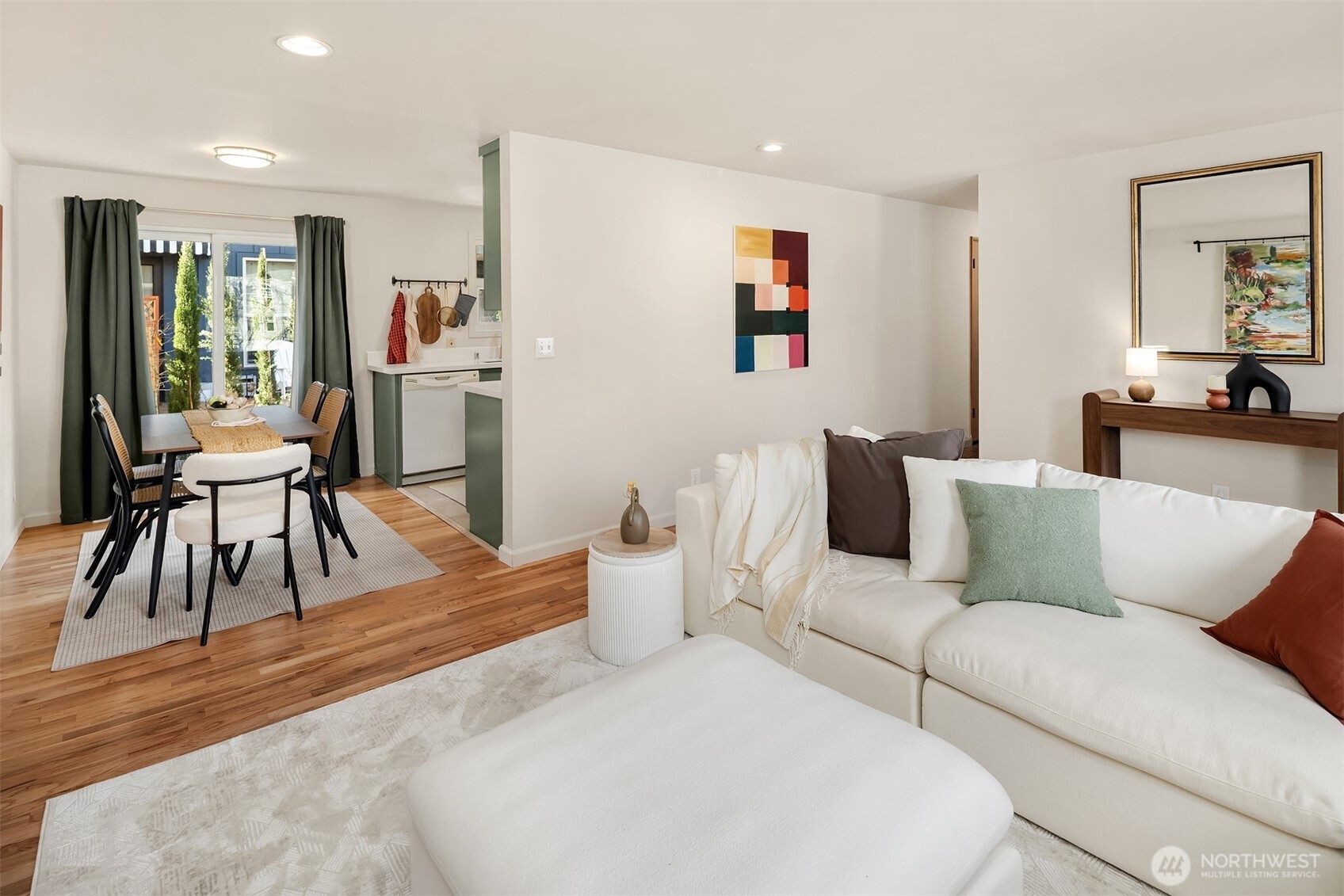 5035 25th Avenue SW, Seattle, WA 98106