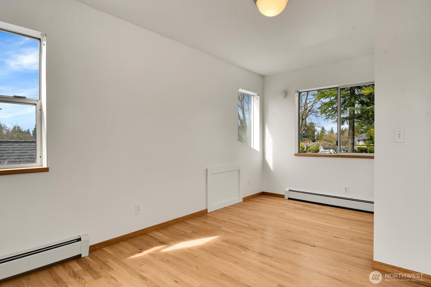 4719 NE Park Place , Seattle, WA 98115