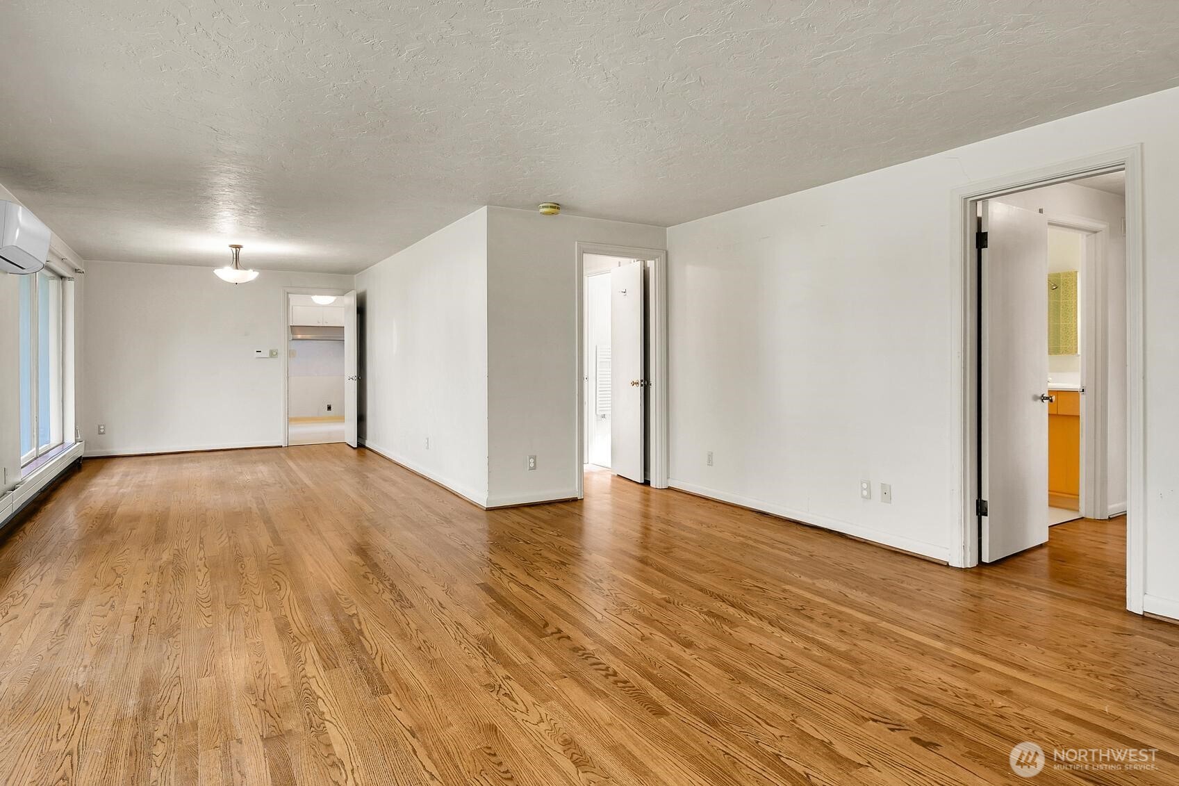 4719 NE Park Place , Seattle, WA 98115