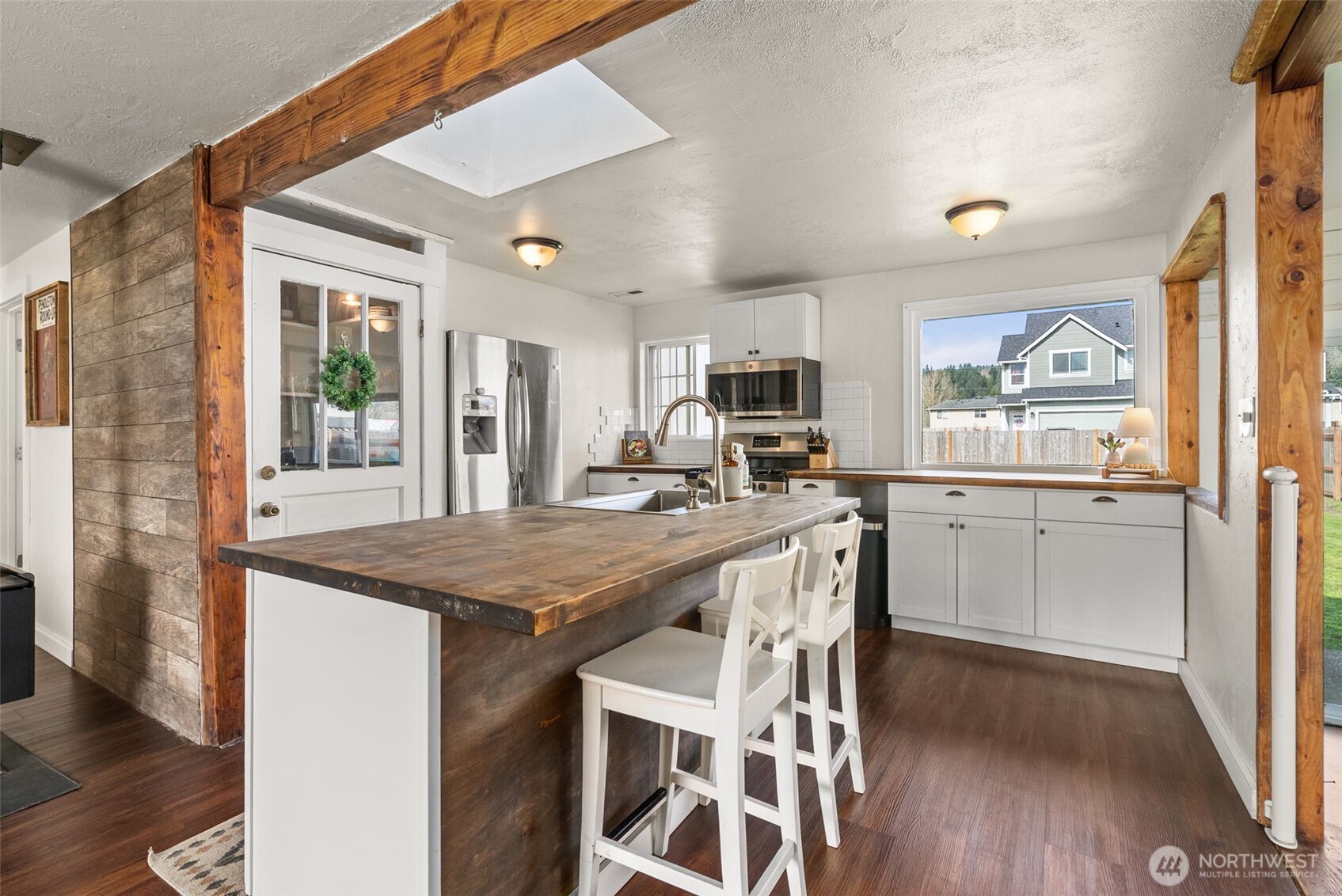 120 Tacoma Avenue NW, Orting, WA 98360-7511