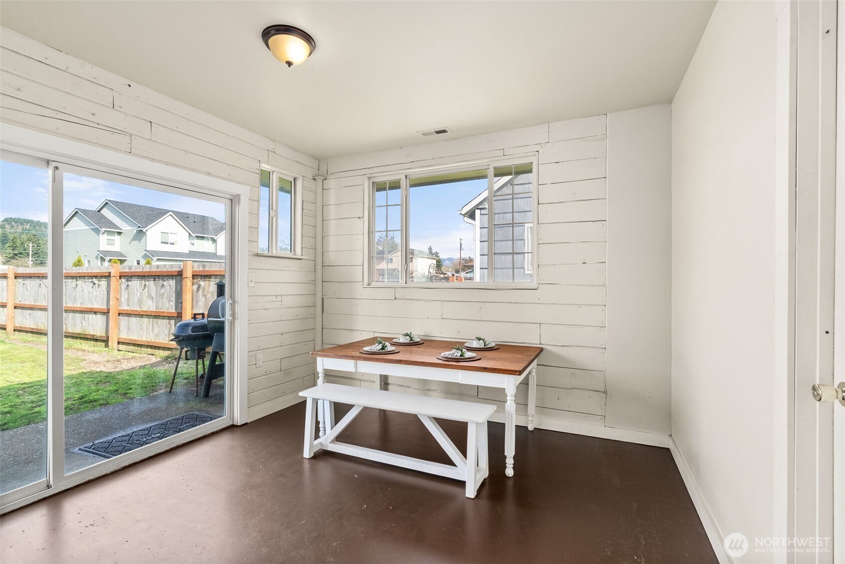 120 Tacoma Avenue NW, Orting, WA 98360-7511