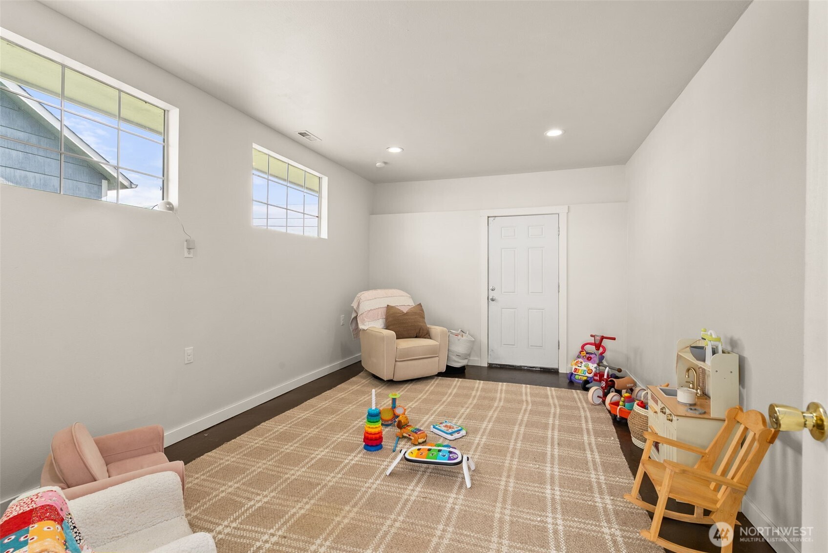 120 Tacoma Avenue NW, Orting, WA 98360-7511