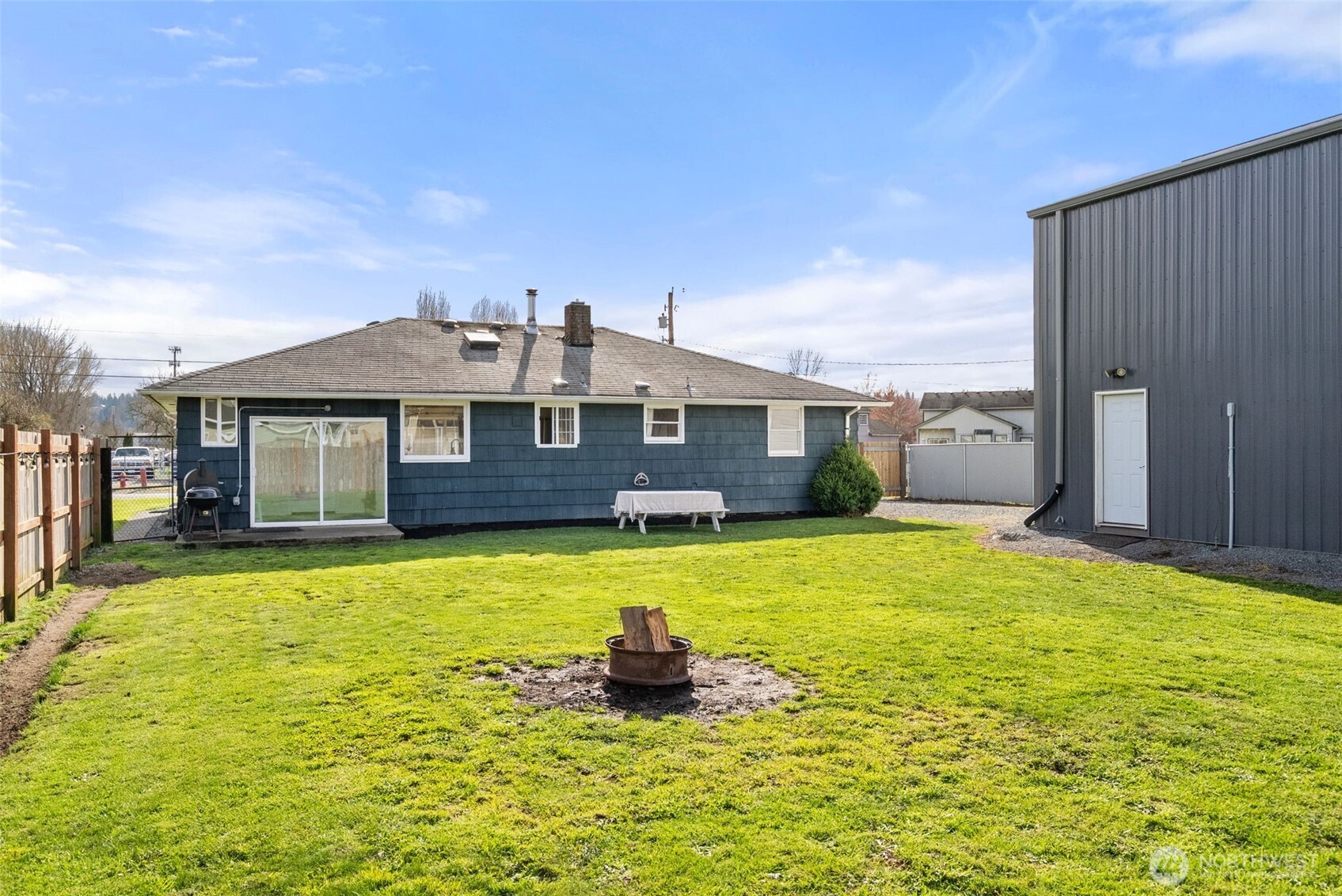 120 Tacoma Avenue NW, Orting, WA 98360-7511