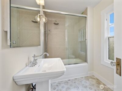 417 N Columbia Street , Chelan, WA 98816 - Photo 24