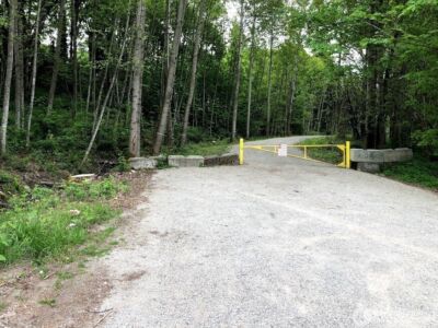 10043 SE Carr Road , Renton, WA 98055 - Photo 2