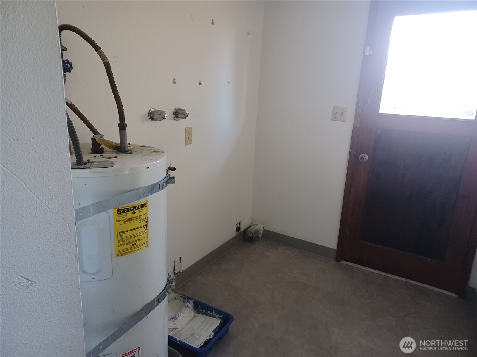 714 Union Avenue , Steilacoom, WA 98388