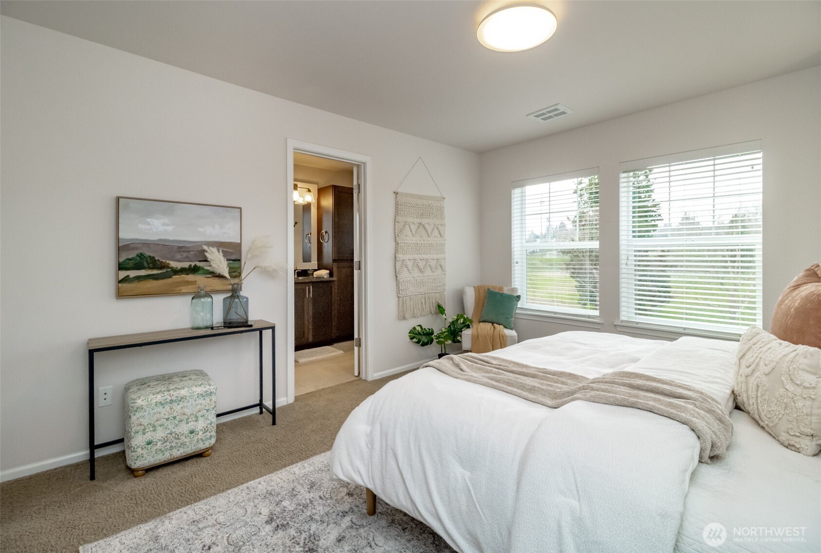 6830 31st Avenue SW, Seattle, WA 98126