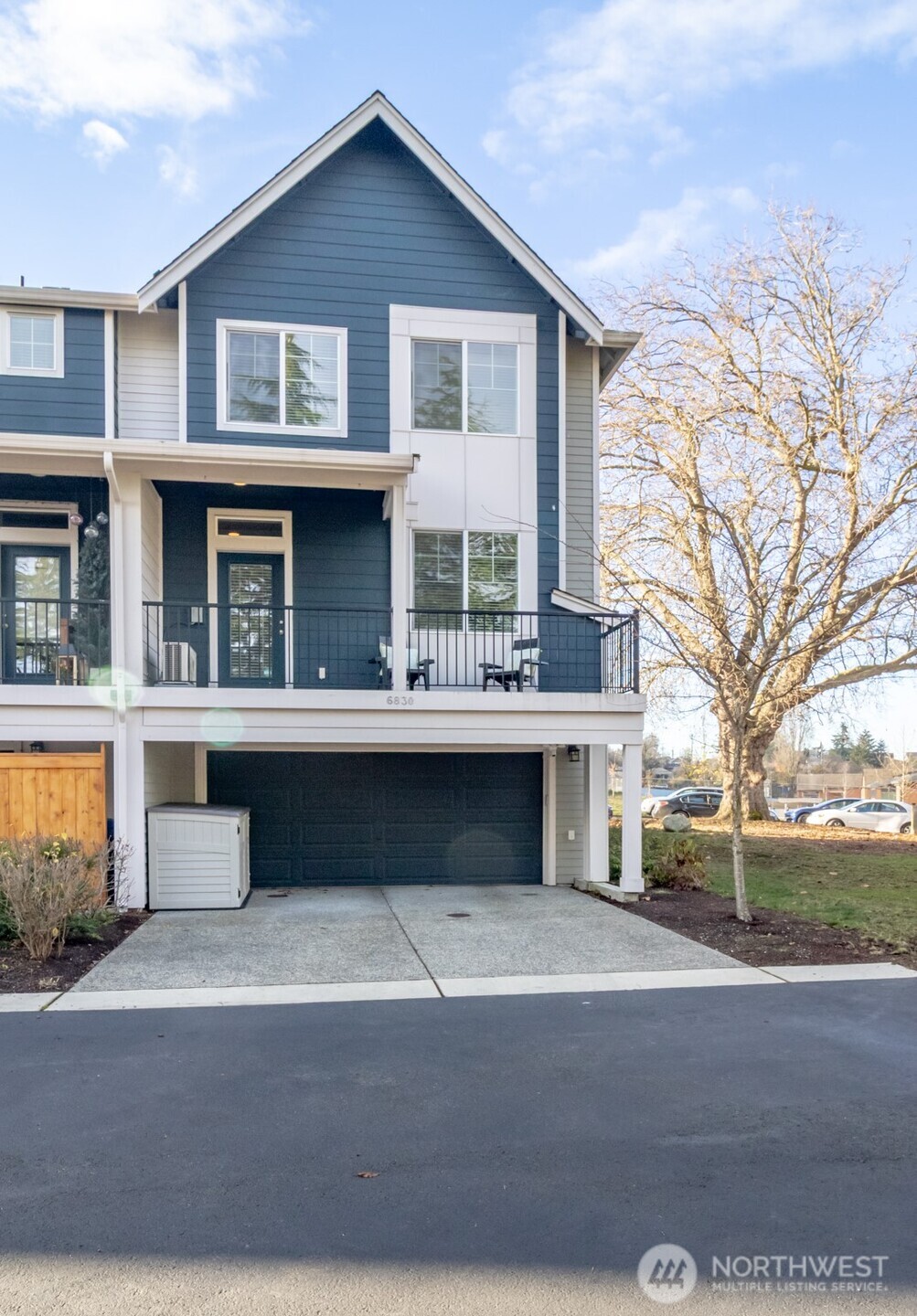 6830 31st Avenue SW, Seattle, WA 98126