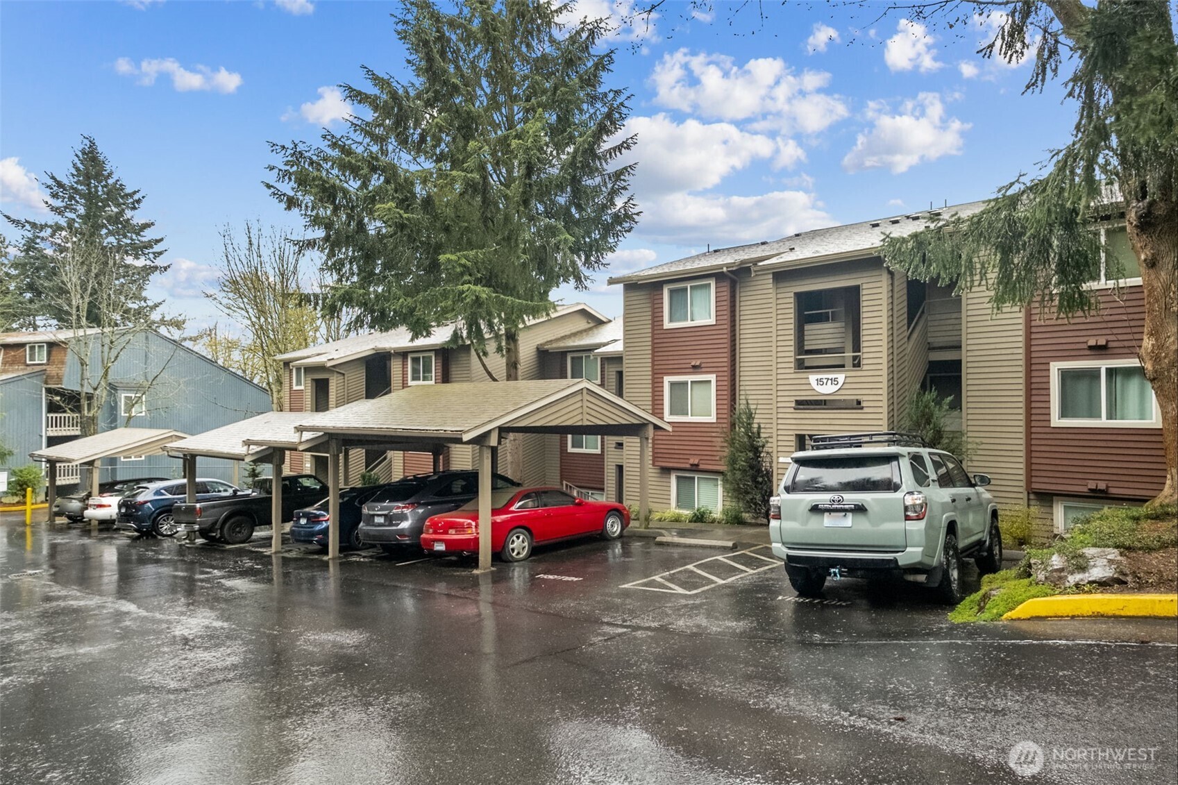 15715 4th Avenue S #21, Burien, WA 98148