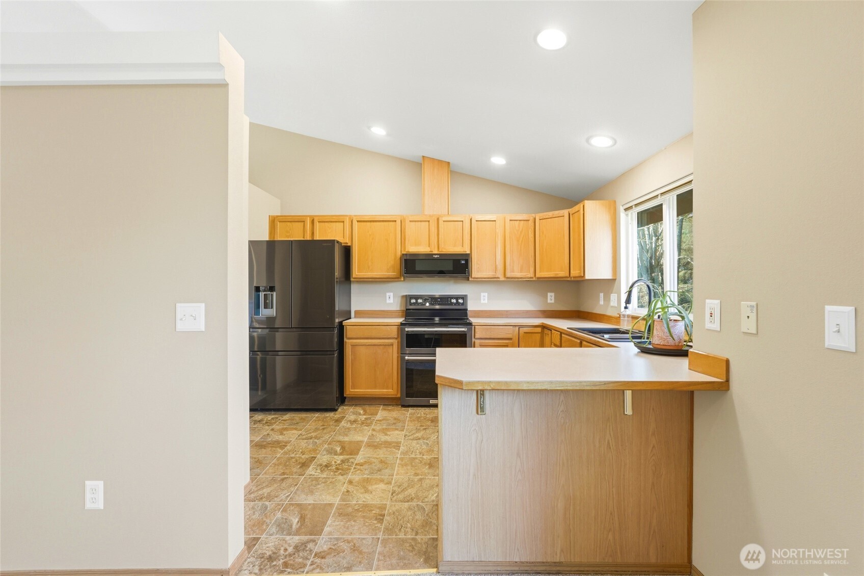 212 9th Street , Snohomish, WA 98290