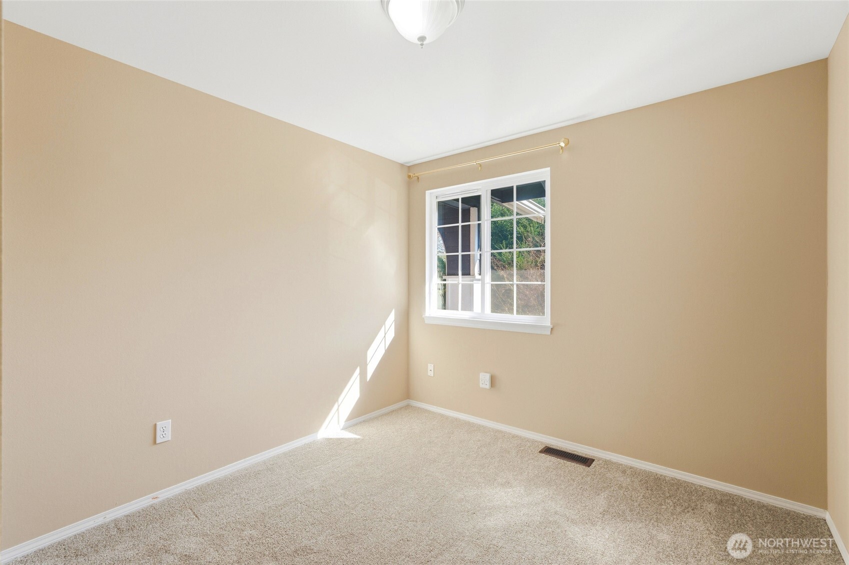 212 9th Street , Snohomish, WA 98290