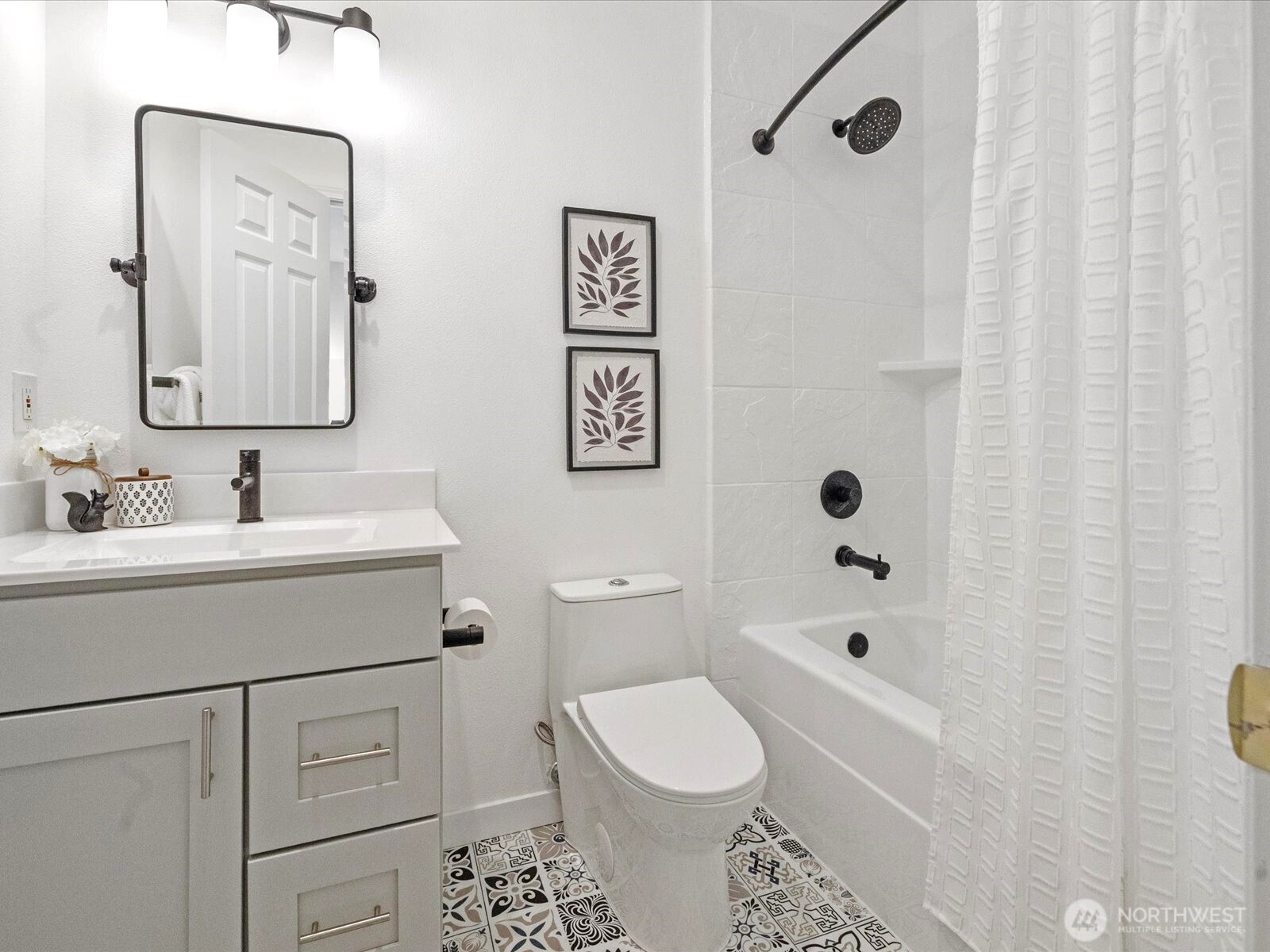 14506 1st Lane NE #101, Duvall, WA 98019