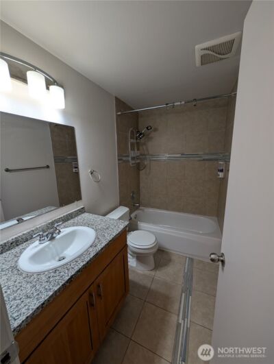 10341 Stone Avenue N, Seattle, WA 98133 - Photo 11