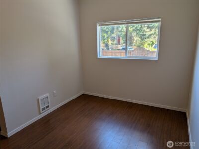 10341 Stone Avenue N, Seattle, WA 98133 - Photo 12
