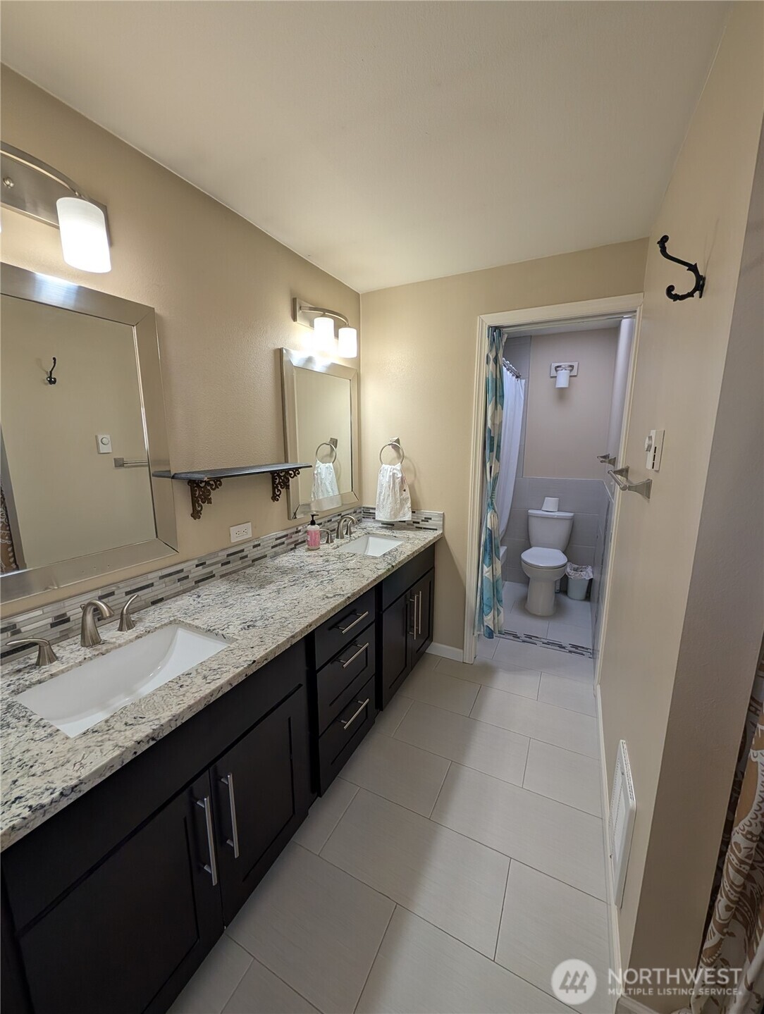 10341 Stone Avenue N, Seattle, WA 98133