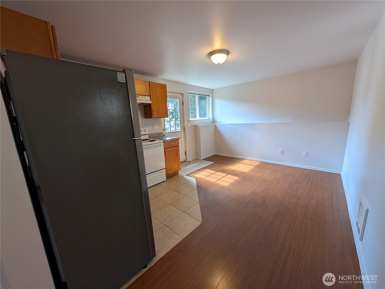 10341 Stone Avenue N, Seattle, WA 98133