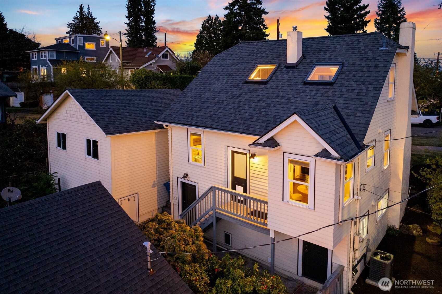 933 Yakima Place S, Seattle, WA 98144