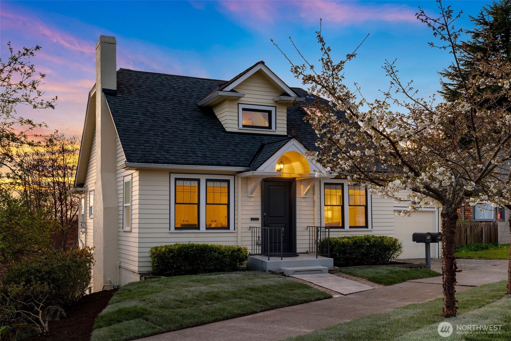 933 Yakima Place S, Seattle, WA 98144