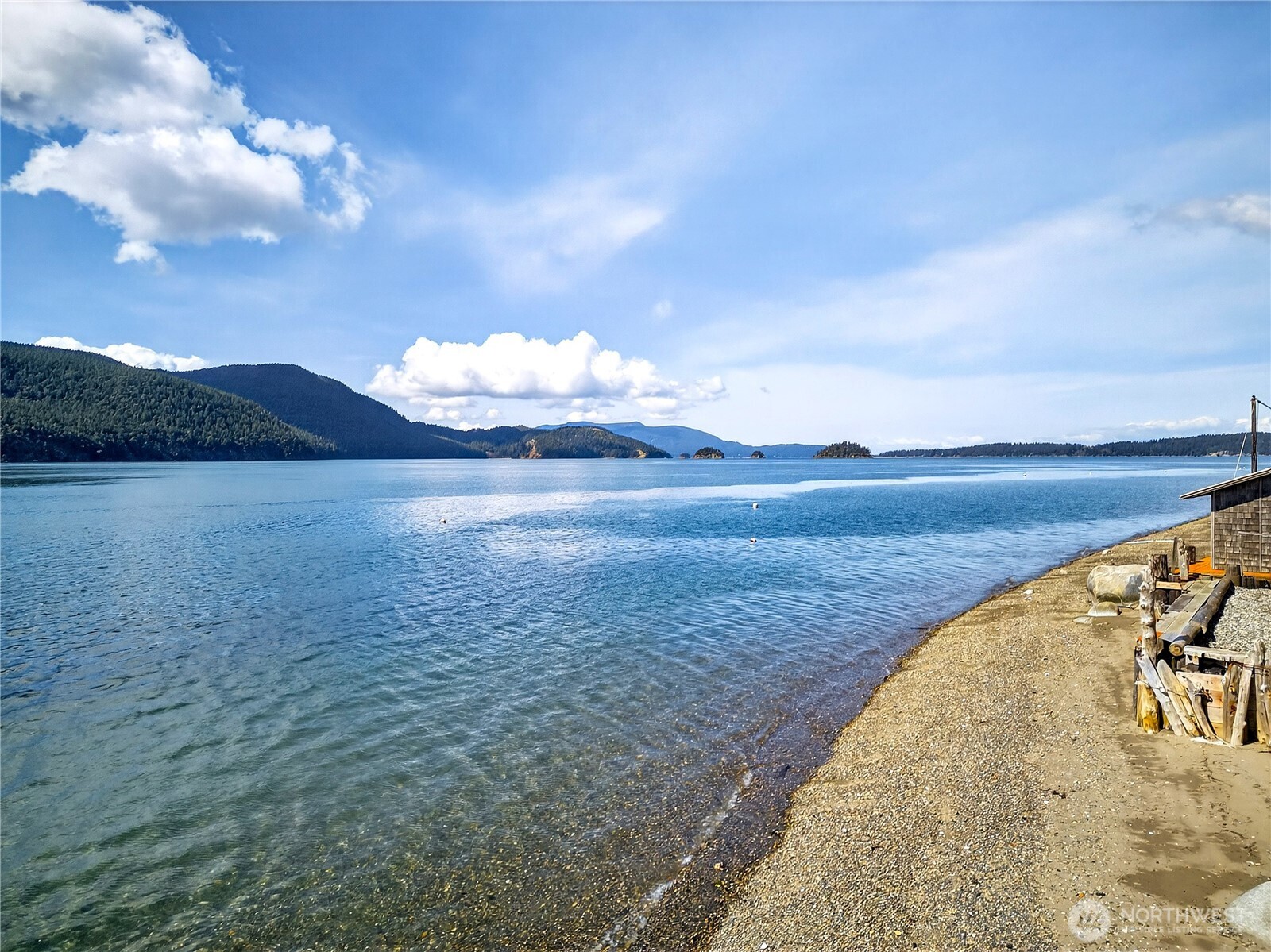 5132 West Shore Road , Anacortes, WA 98221