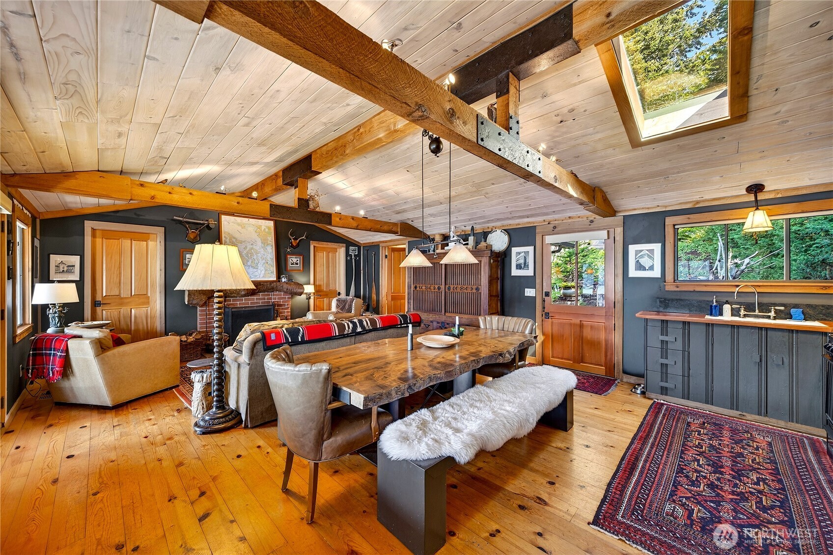 5132 West Shore Road , Anacortes, WA 98221