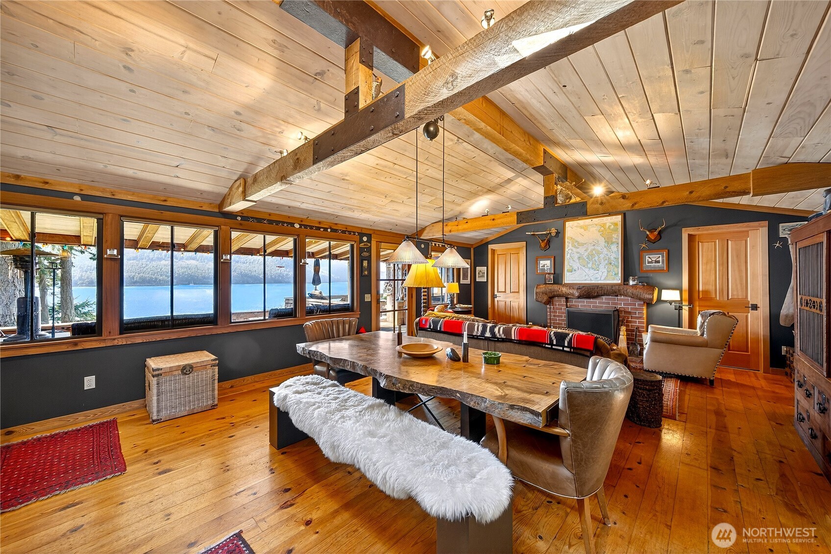 5132 West Shore Road , Anacortes, WA 98221