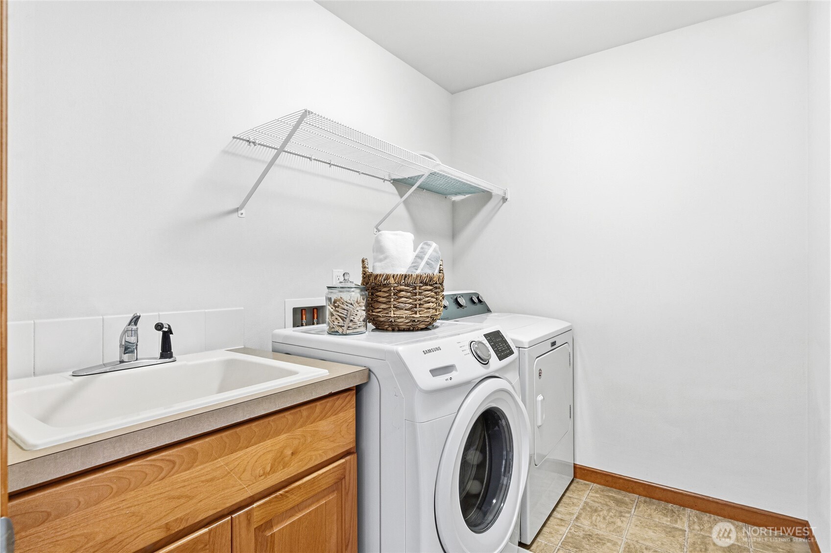 8133 NE 147th Street , Kenmore, WA 98028