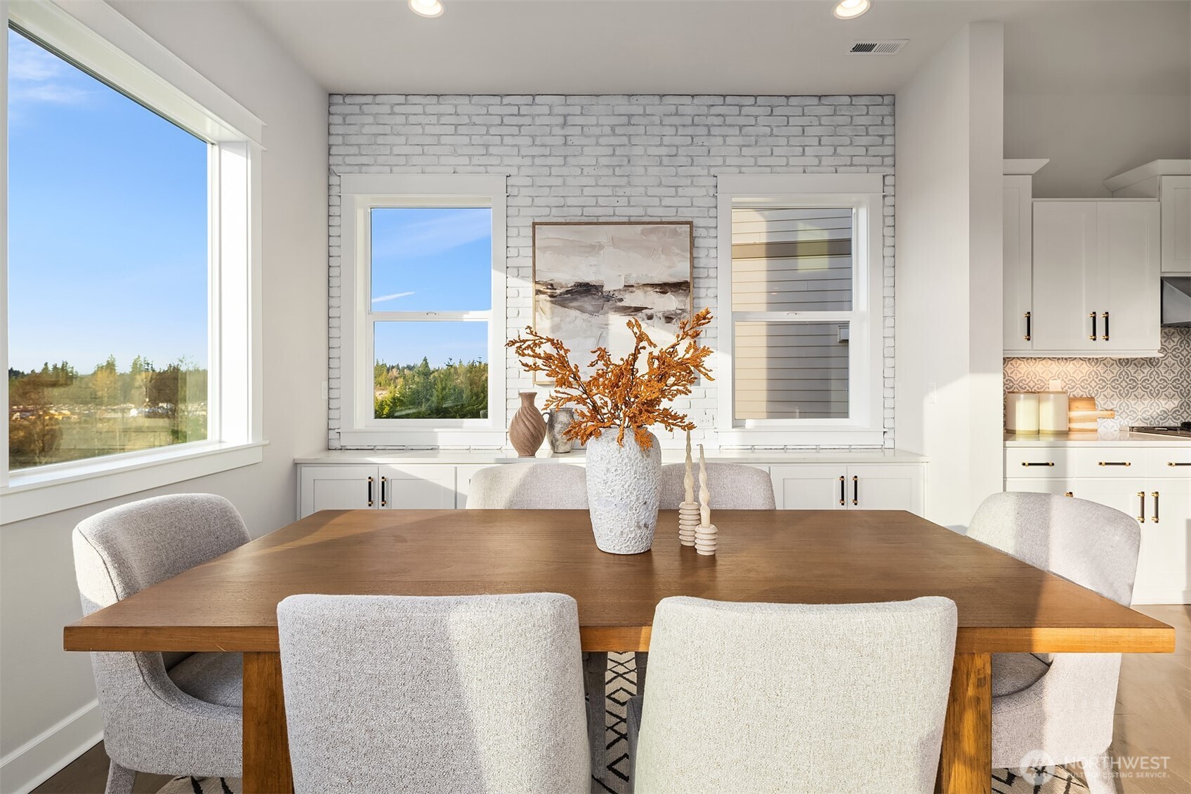 1335 Westridge Way NE, Issaquah, WA 98029