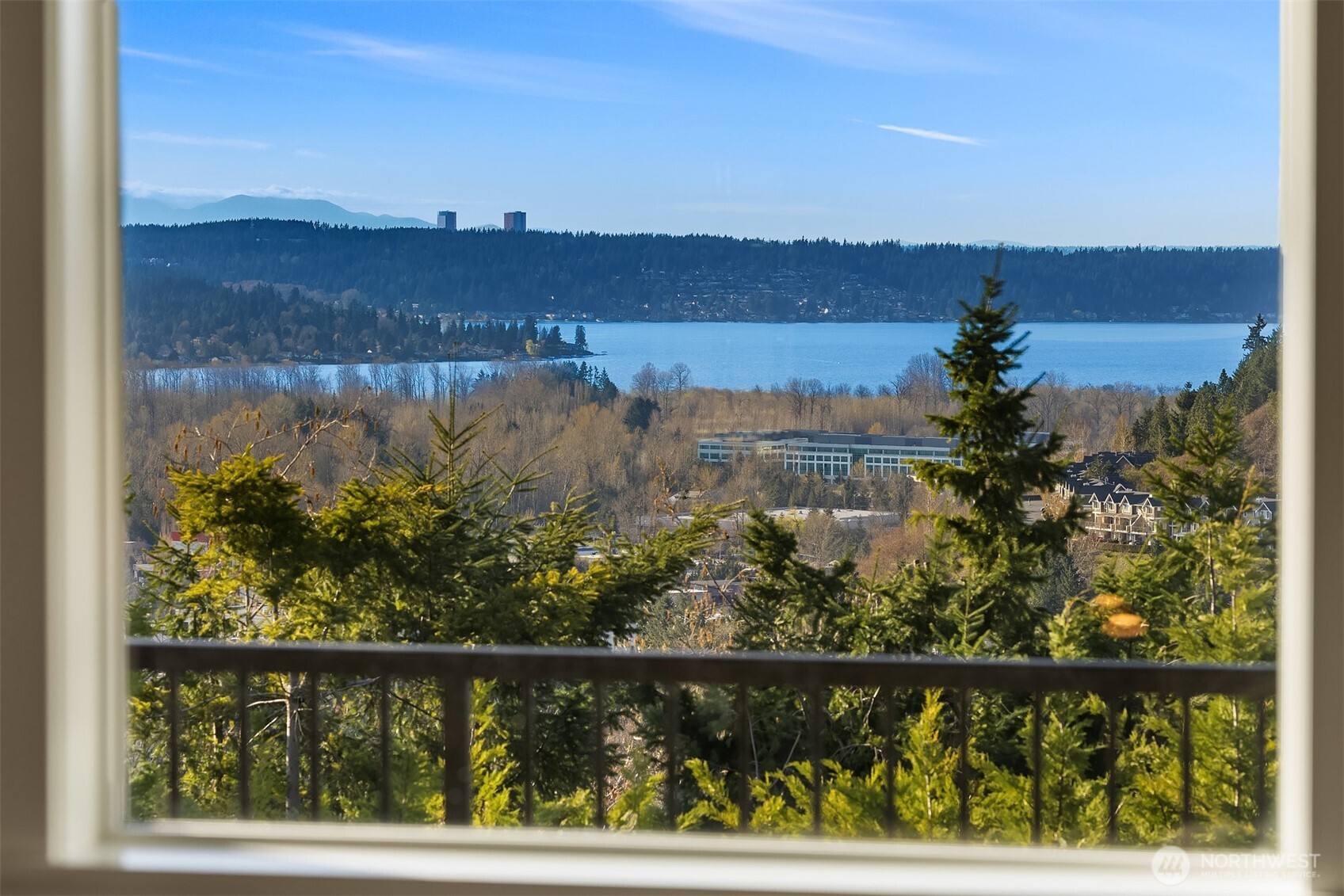1335 Westridge Way NE, Issaquah, WA 98029