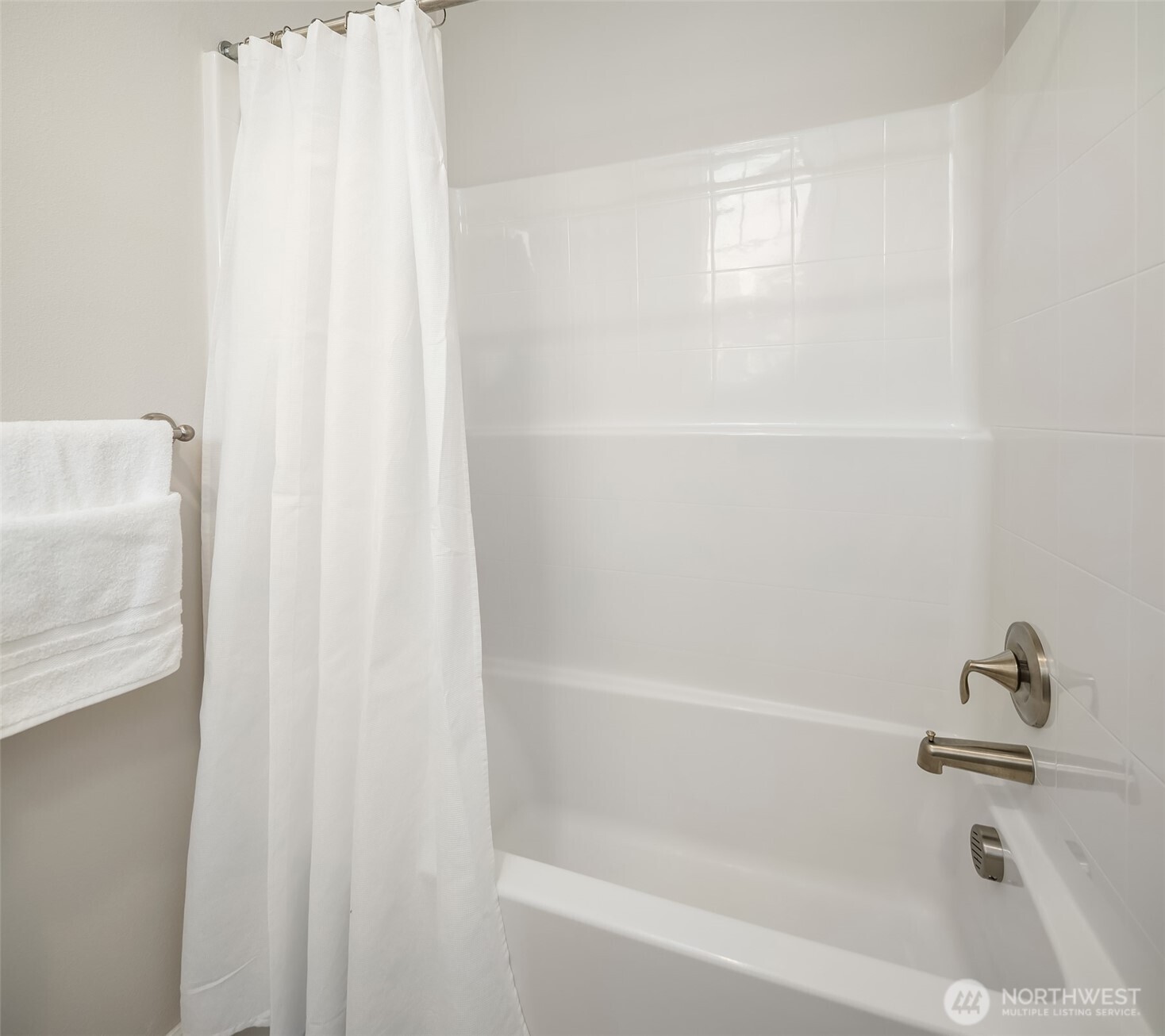 1335 Westridge Way NE, Issaquah, WA 98029