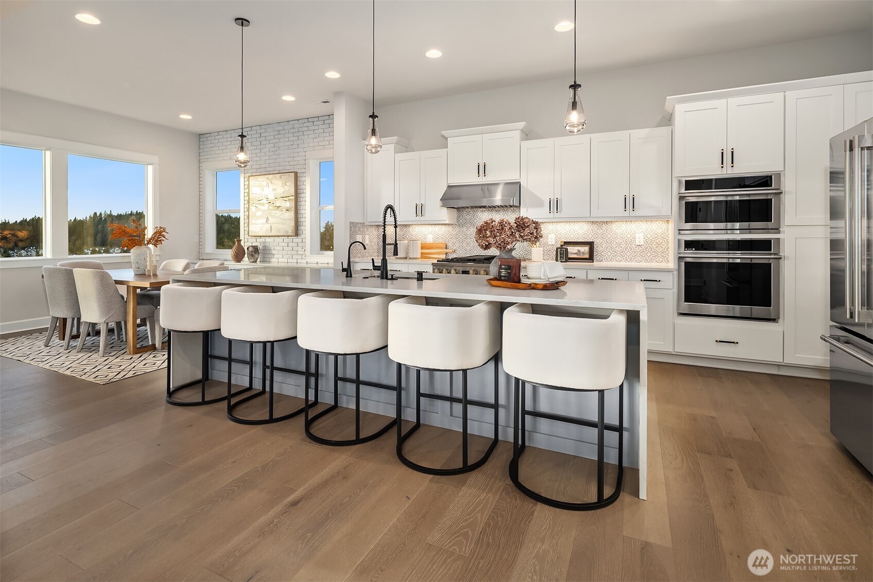 1335 Westridge Way NE, Issaquah, WA 98029