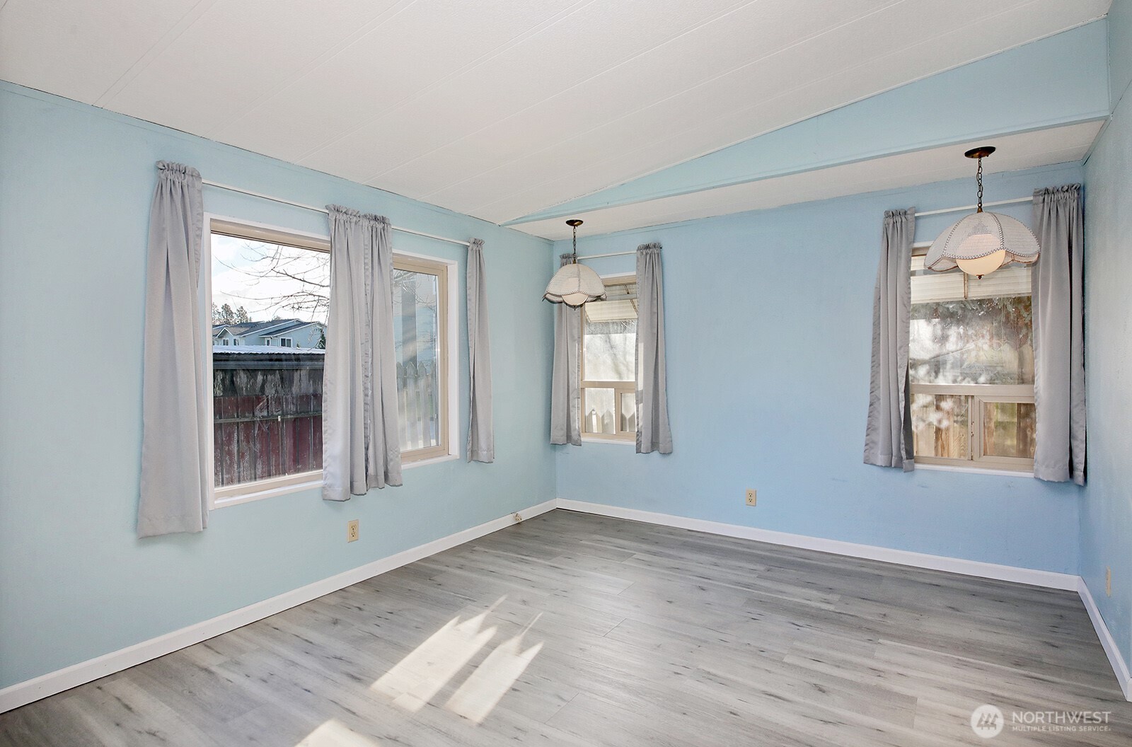 225 NE Ernst Street #85, Oak Harbor, WA 98277