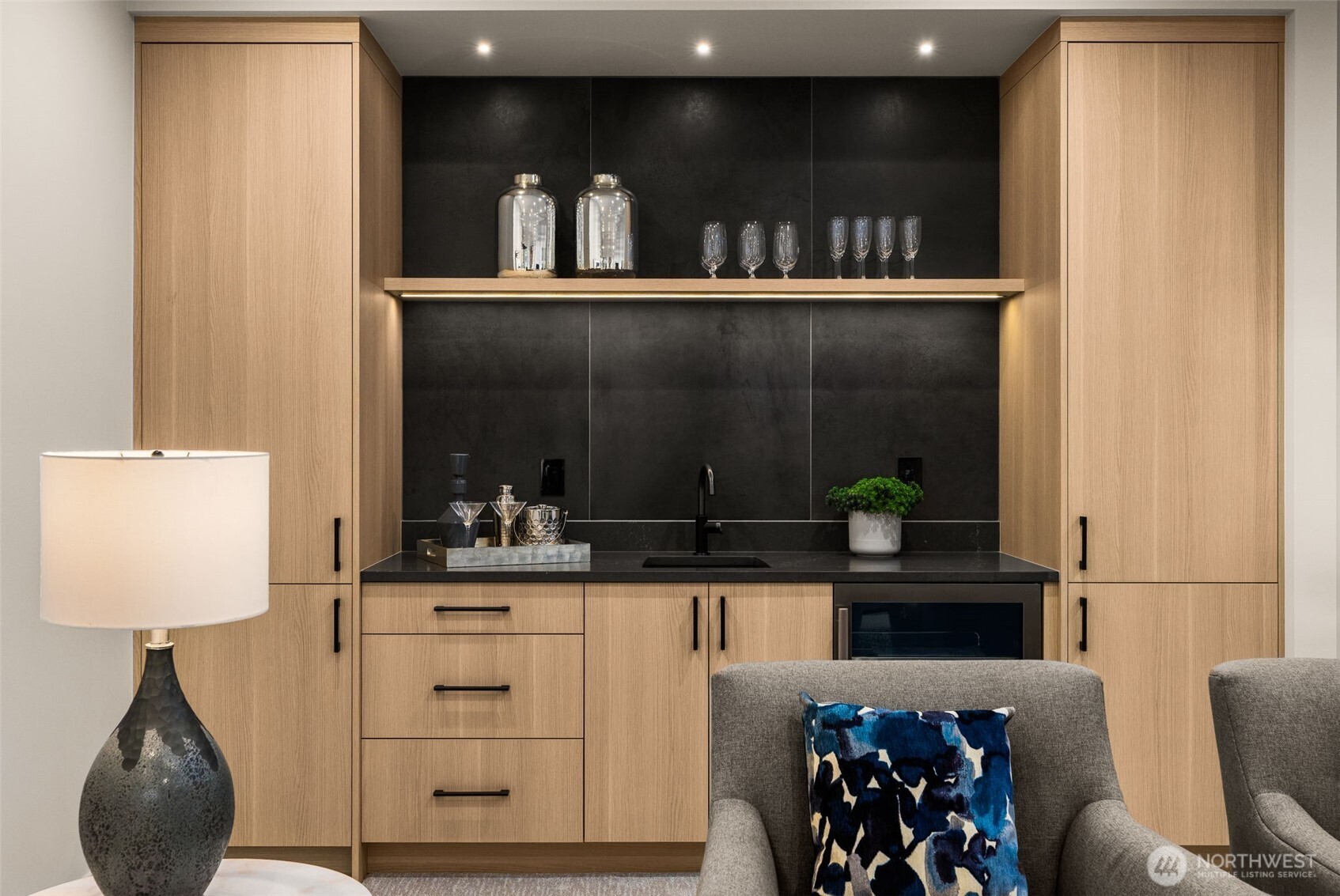 312 160th Avenue NE, Bellevue, WA 98008