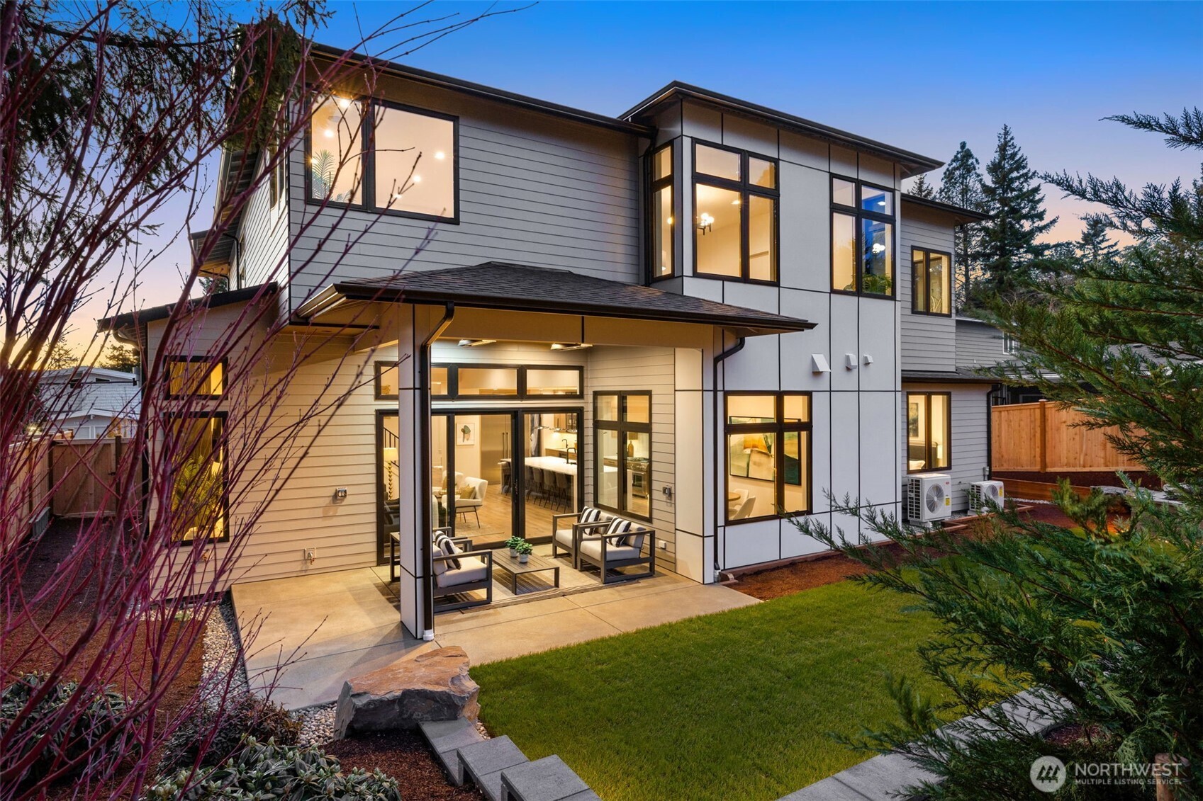 312 160th Avenue NE, Bellevue, WA 98008