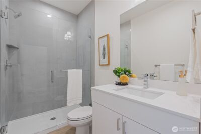 11231 Greenwood Avenue N #B, Seattle, WA 98133 - Photo 22